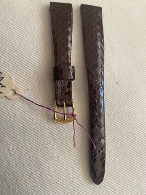 Brown Croc-Embossed Accutron Leather Watch Strap with Gold Buckle